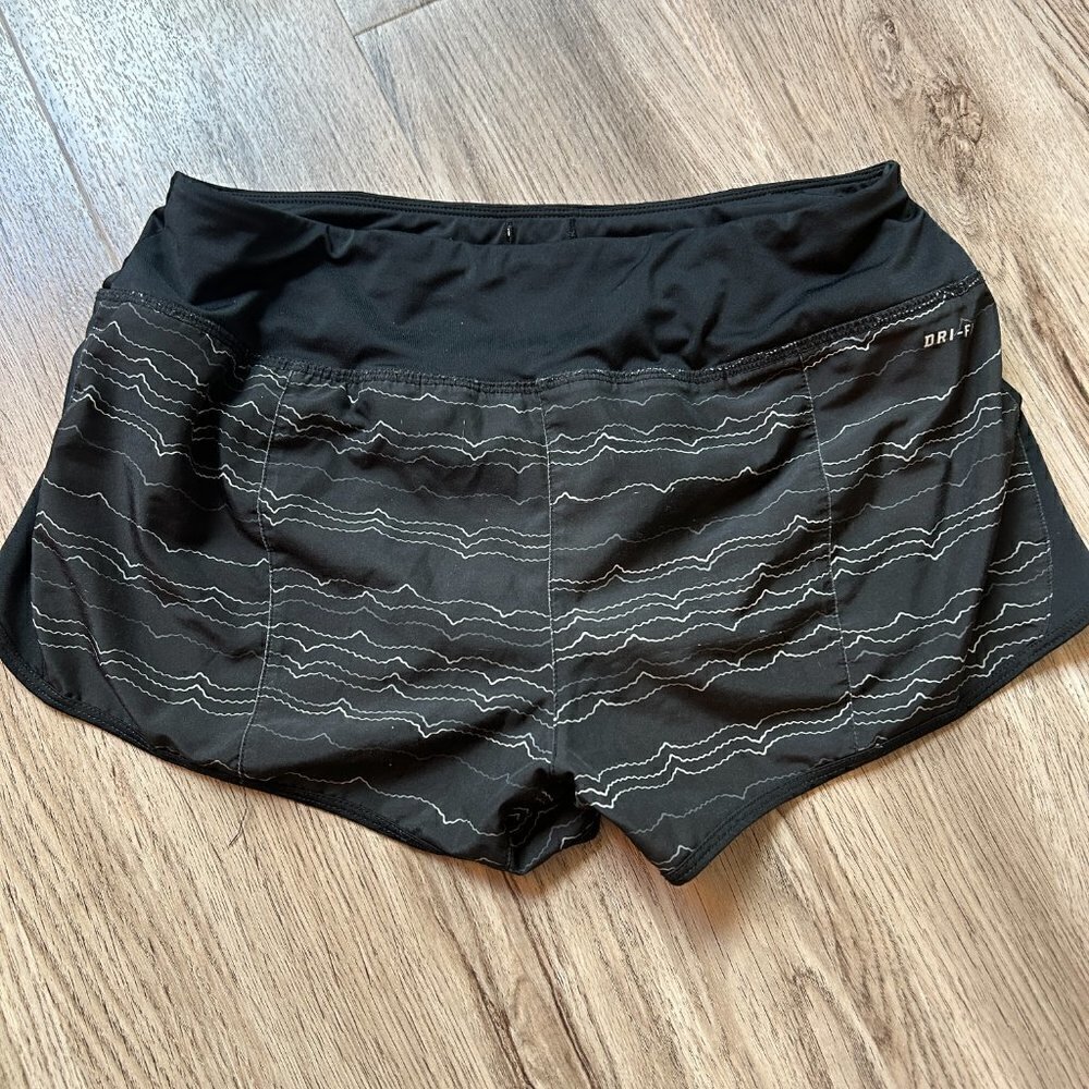 Nike Dri Fit Black Squiggle Stripe Athletic Shorts Size M - Picture 4 of 6